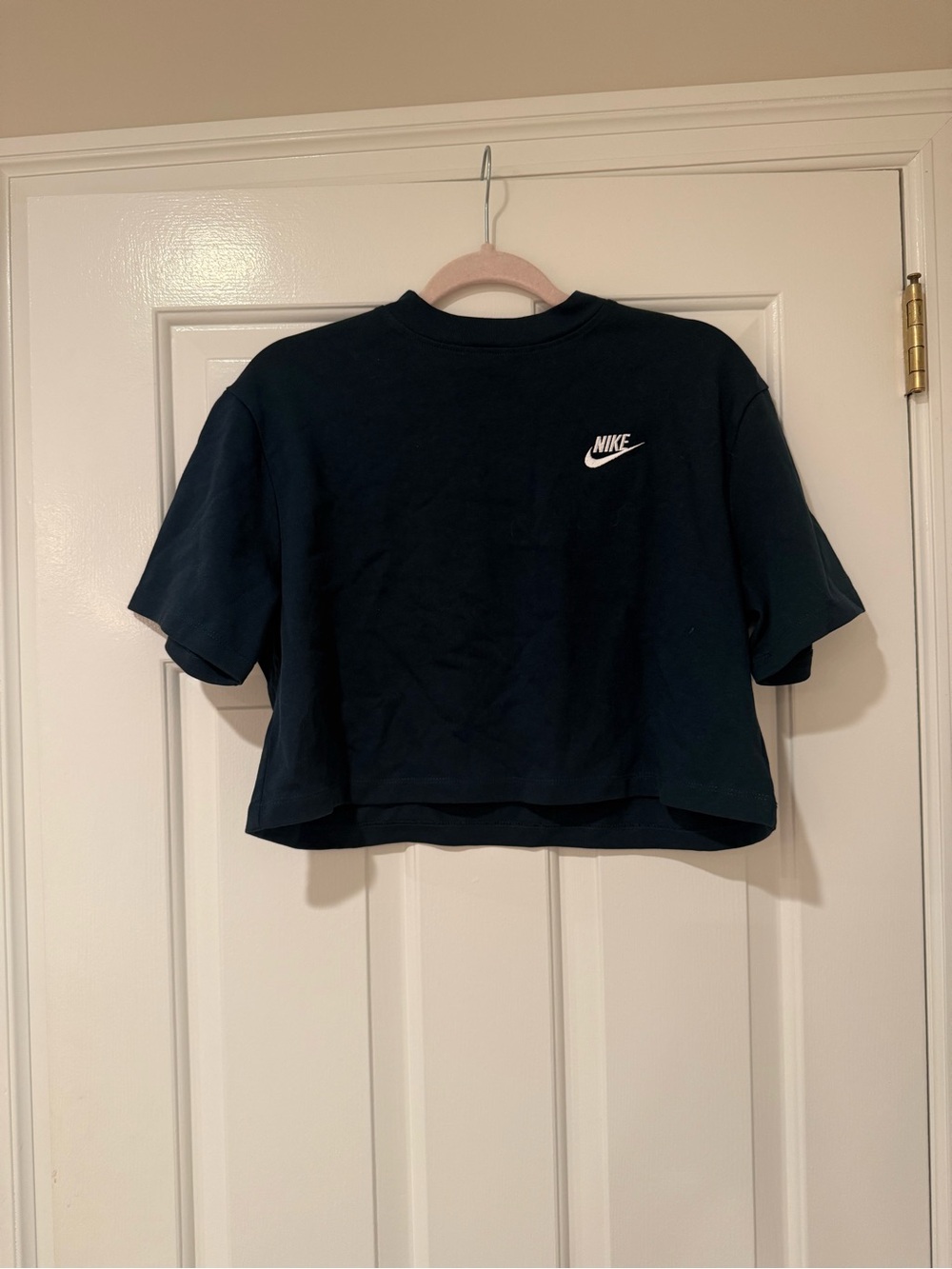 Dark Blue/Green Nike Cropped Logo Tee